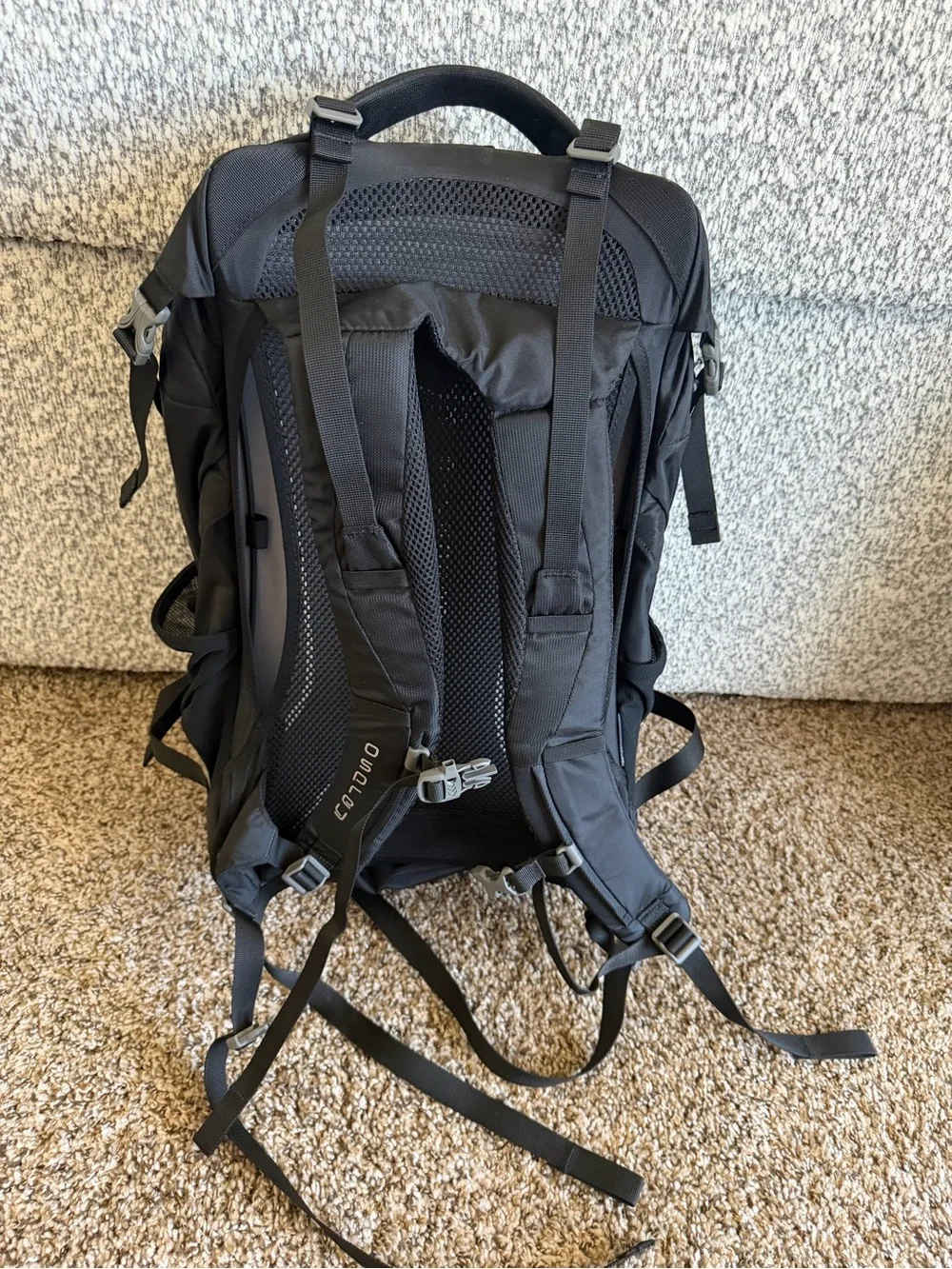 Osprey Tropos 25L Black Hiking Backpack 15in Laptop Pocket, Zip, 3 Pockets